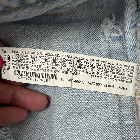 Zara High Rise Denim Cutoff Shorts 4 Blue Distressed Raw Hem Casual Festival - Picture 8 of 11